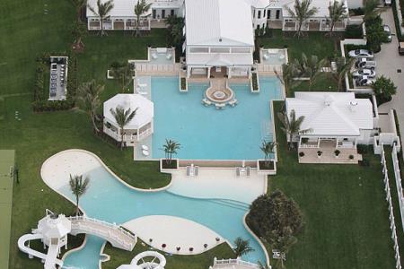 Celin Dion gre na otročje